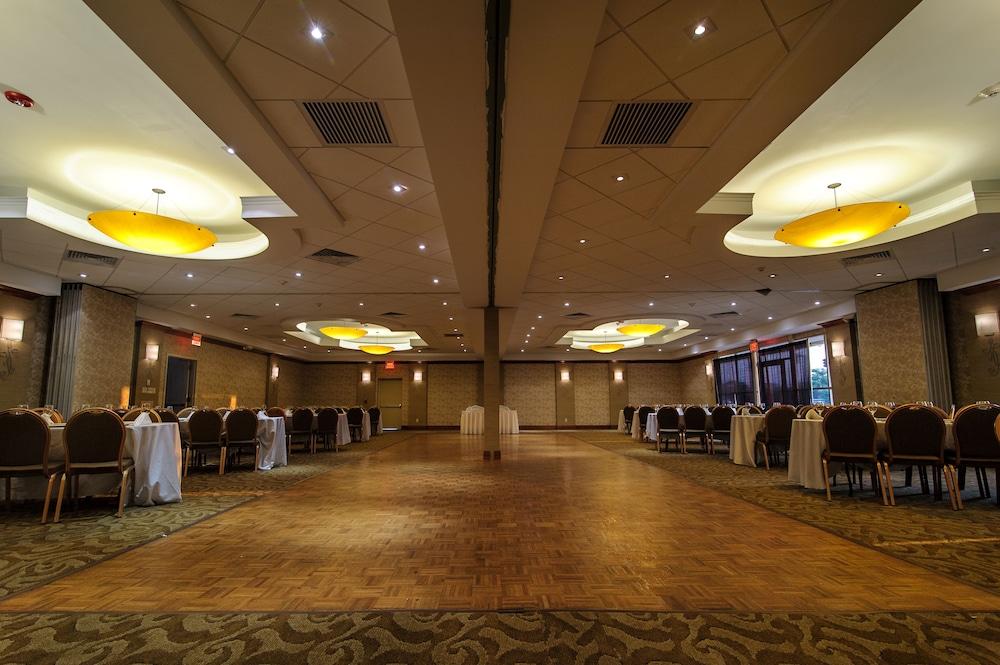Holiday Inn Plainview-Long Island By Ihg Экстерьер фото