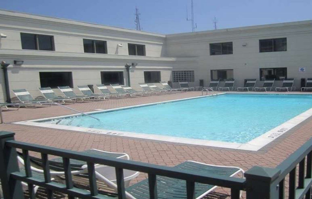 Holiday Inn Plainview-Long Island By Ihg Экстерьер фото